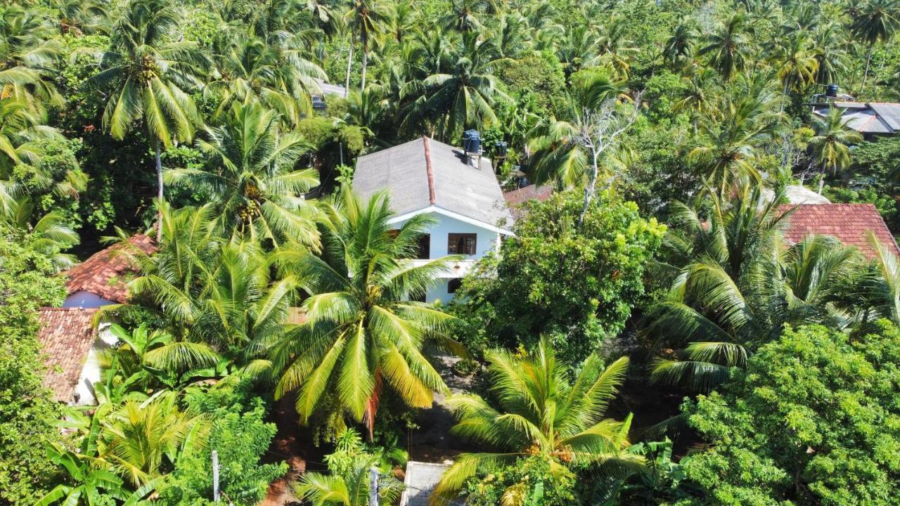 Mali Guest House Hikkaduwa Exterior foto