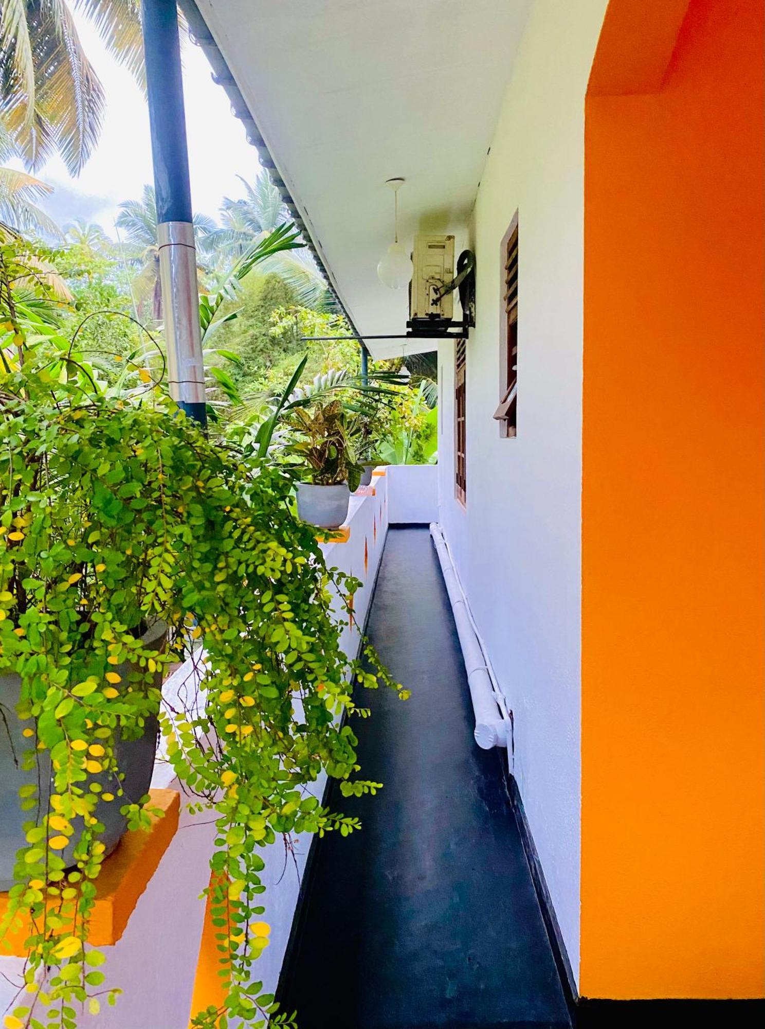 Mali Guest House Hikkaduwa Exterior foto