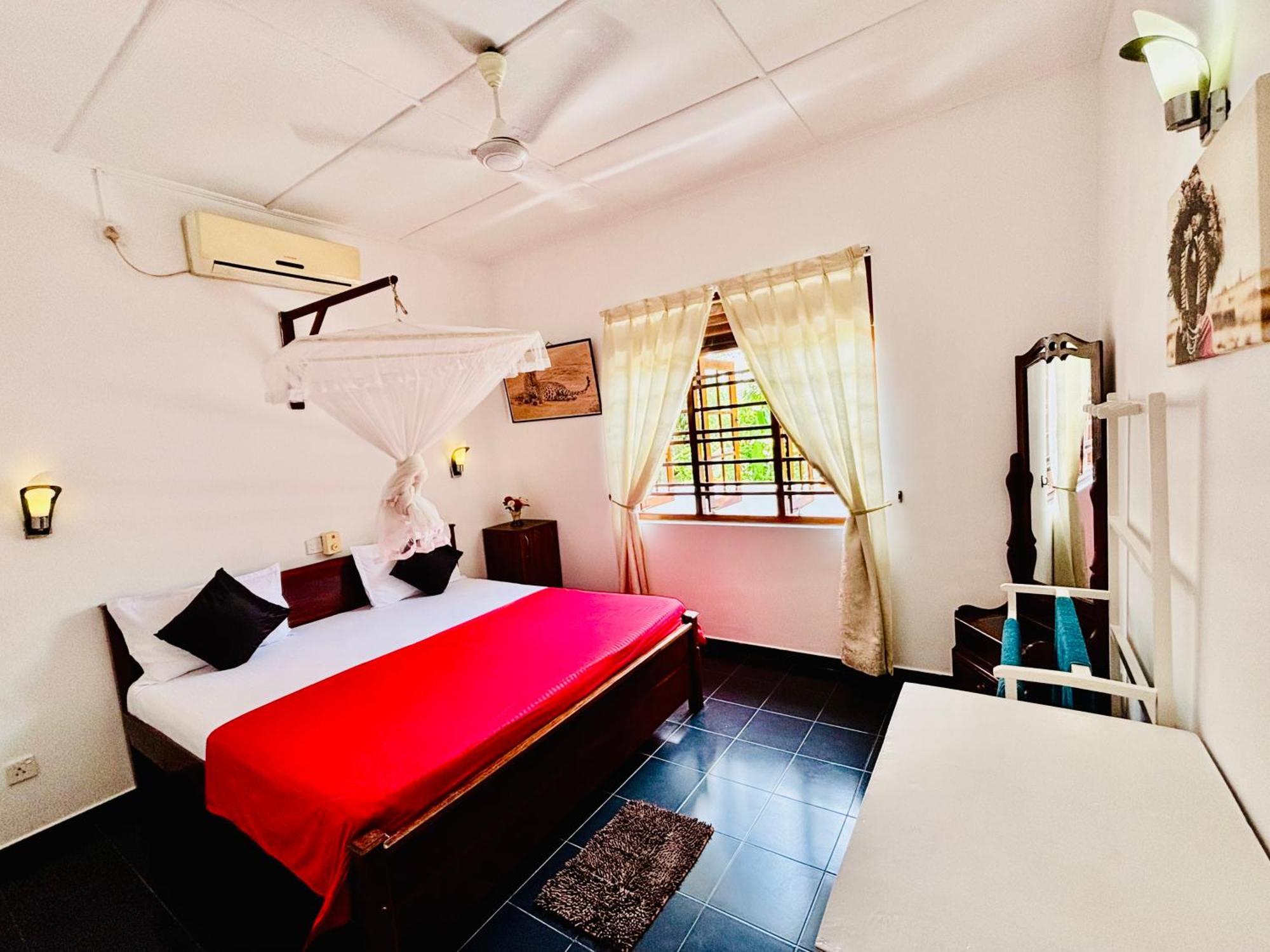 Mali Guest House Hikkaduwa Exterior foto