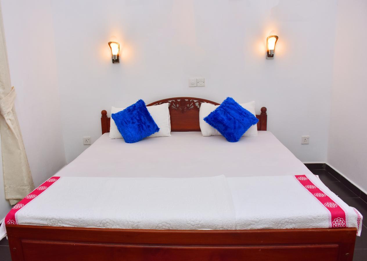 Mali Guest House Hikkaduwa Exterior foto